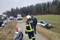 VU-B92-E-auto-Gundersdorf-15122025-11